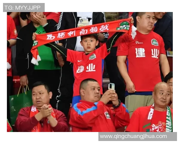 足球巨星助力河南足球发展 打造体育强省新篇章